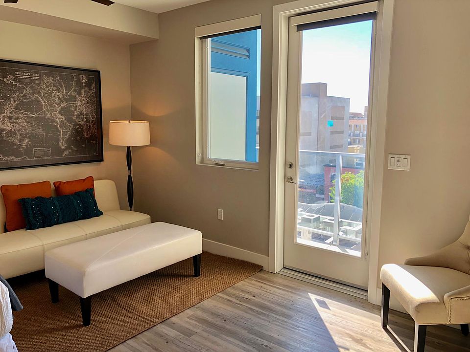 1st image of 554 W Date St #401