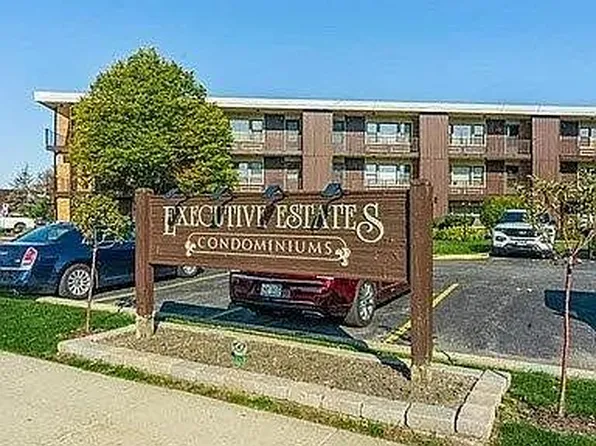 9612 W Higgins Rd APT 3E, Rosemont, IL 60018