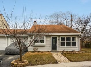 214 Robbin Dr, Romeoville, IL 60446