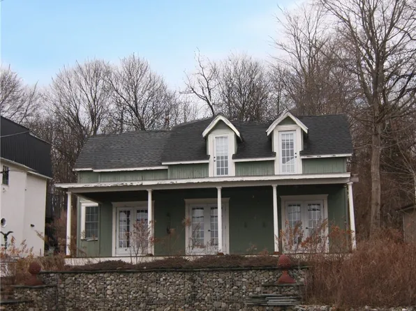 4933 E Lake Rd, Livonia, NY 14487