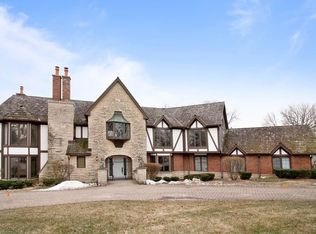 41 Baybrook Ln, Oak Brook, IL 60523