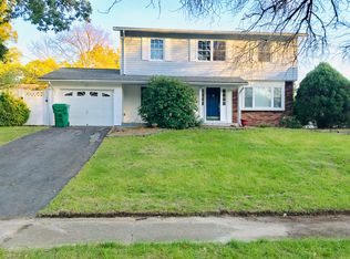 35 Adelphi Dr, Jackson, NJ