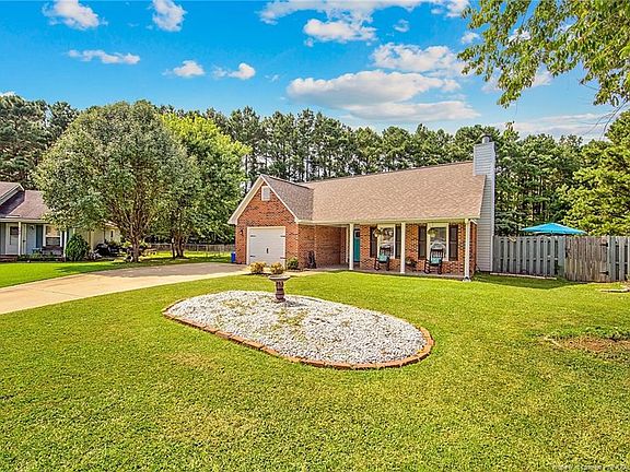 3rd image of 106 Rosewood Ct