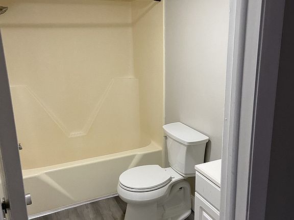 5th image of 137 Paige Ct #1