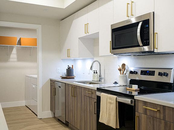 3rd image of 150 SE 3rd Ave #309