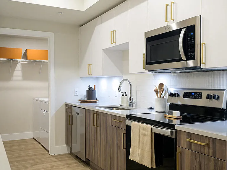 Coasterra Apartments — Photo 3