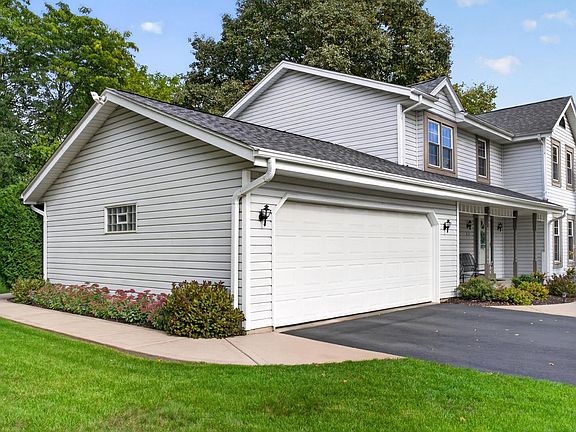 4th image of 4134 S Victoria COURT