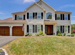 1115 Stonehenge Dr, Reading, PA 19606
