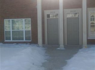 28244 S Pointe Ln, New Baltimore, MI 48051