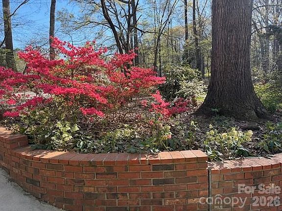 2nd image of 1712 Saddlewood Dr