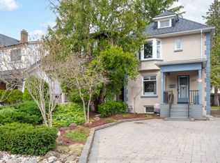 131 Pinewood Ave, Toronto, ON M6C 2V4