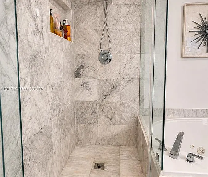 3640 Yacht Club Dr #502 — Photo 23