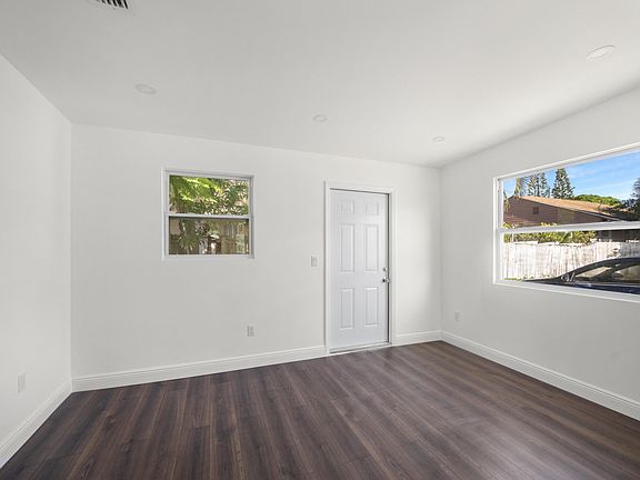 3rd image of 4107 Virginia Terrace