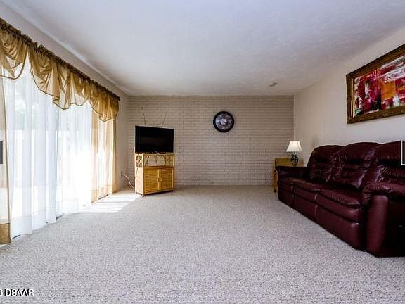 4th image of 168 Sweetgum Ln