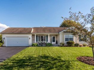 16 Derby Dr, Hanover, PA 17331