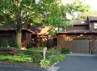 243 Woods Brooke Cir, Ossining, NY 10562