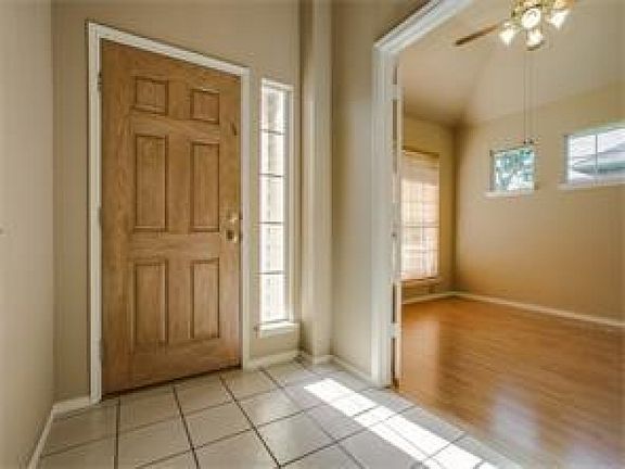 3rd image of 6541 Richmond Dr