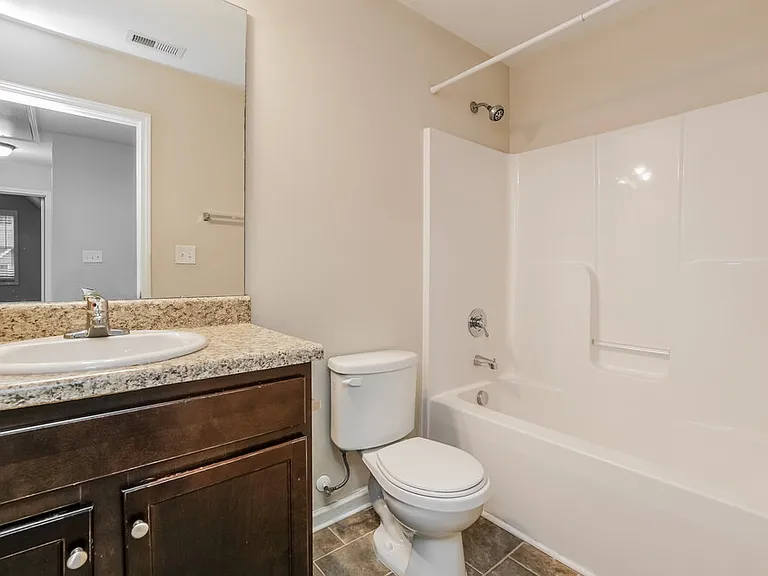 536 McCarthy Dr — Photo 15