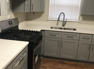 611 W Galena Blvd, Aurora, IL