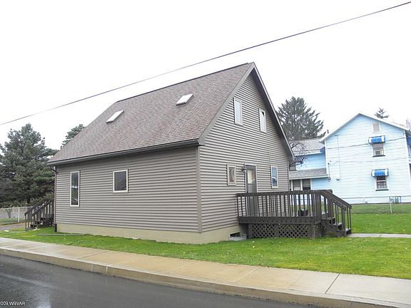 2nd image of 120 Church St S