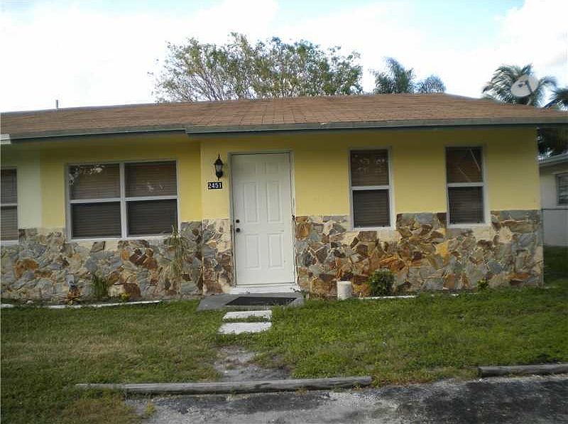 1st image of 2451 SW 58th Mnr
