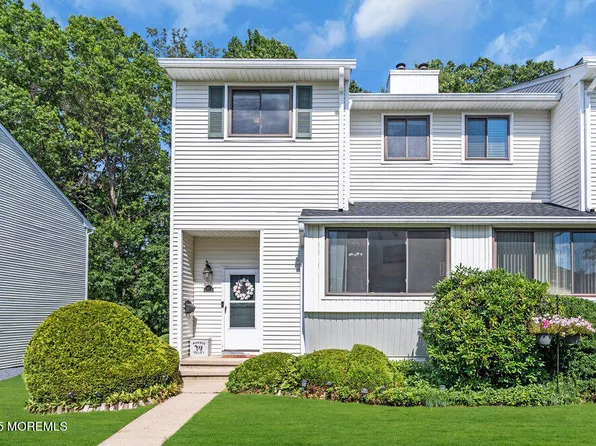 236 Clubhouse Drive, Middletown, NJ 07748