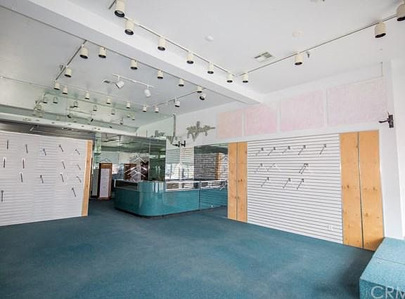2nd image of 2116 Newport Blvd #B