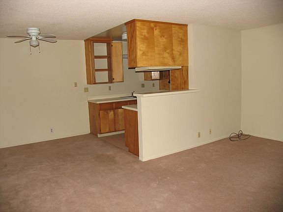 3rd image of 3446 Preble Ave
