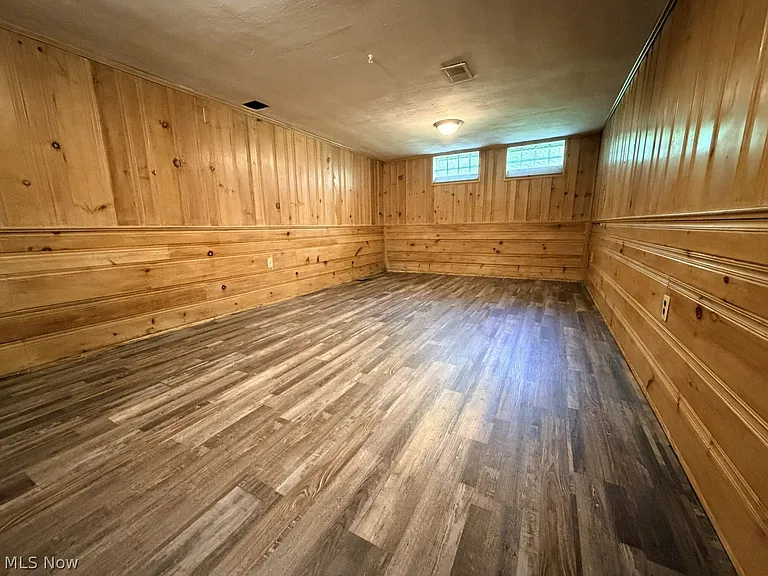 2267 Edgerton Rd — Photo 26