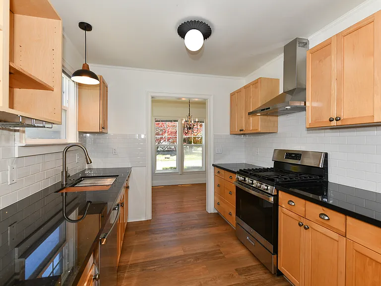 601 Seymour St #601 — Photo 13