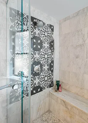 Sold by Compass | media 31