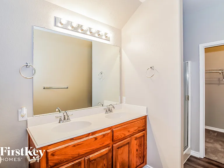 12721 Carpenter Ln — Photo 10