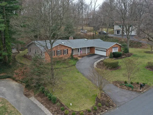 689 Carlisle Dr, Arnold, MD 21012