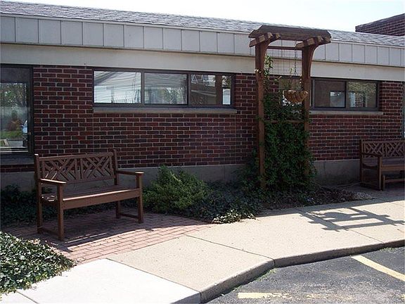 2nd image of 240 S Main St