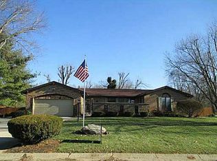 922 Suncrest Dr, Springfield, OH 45503