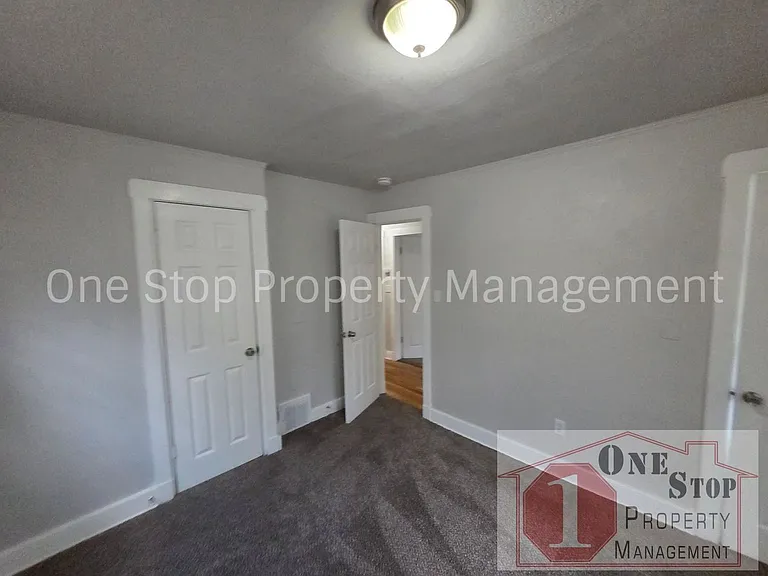 7111 Brooklyn Ave — Photo 14