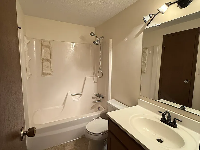5217 Cline Rd #B — Photo 6