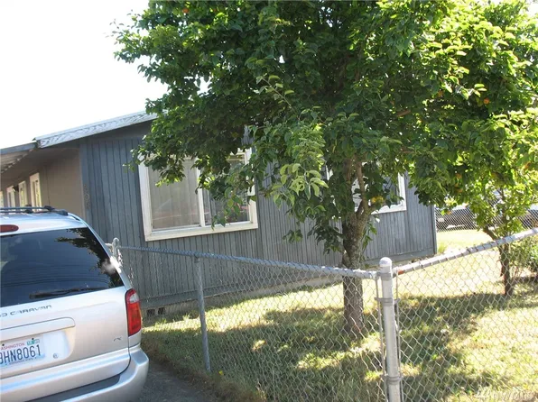 308 Washington Ave S, Kent, WA 98032