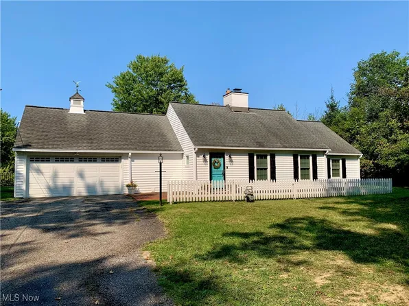 9150 Highland Dr, Brecksville, OH 44141