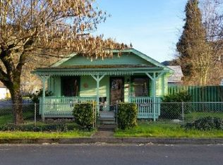 131 SE 4th St, Canyonville, OR 97417