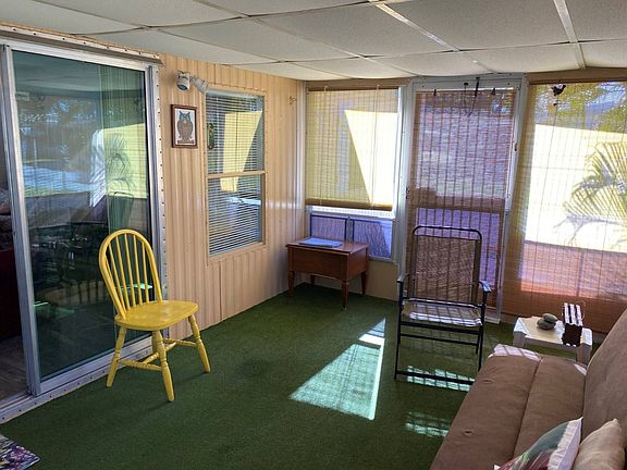 5th image of 2877 Hillcrest Dr
