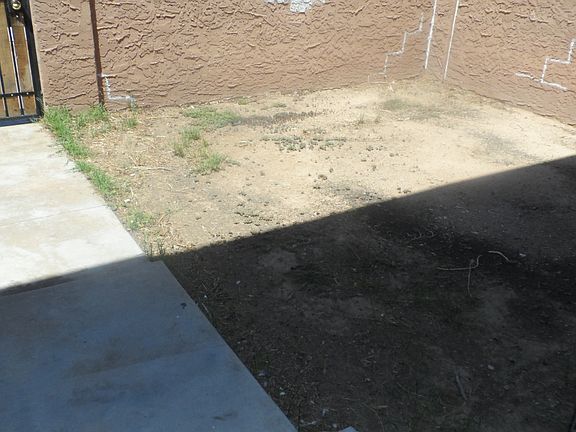 5th image of 4477 E Wood St