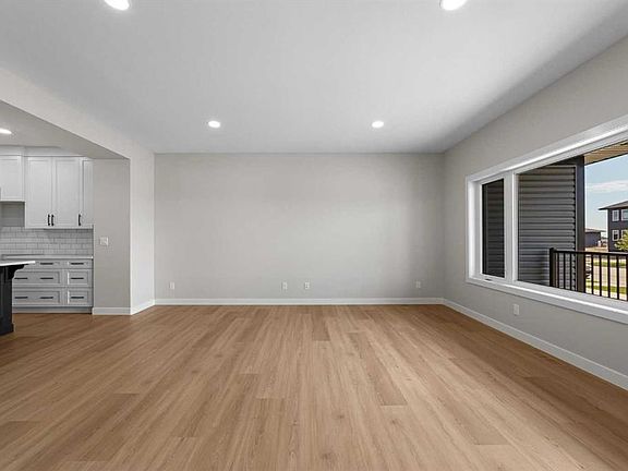 3rd image of 6336 S 26th Ave