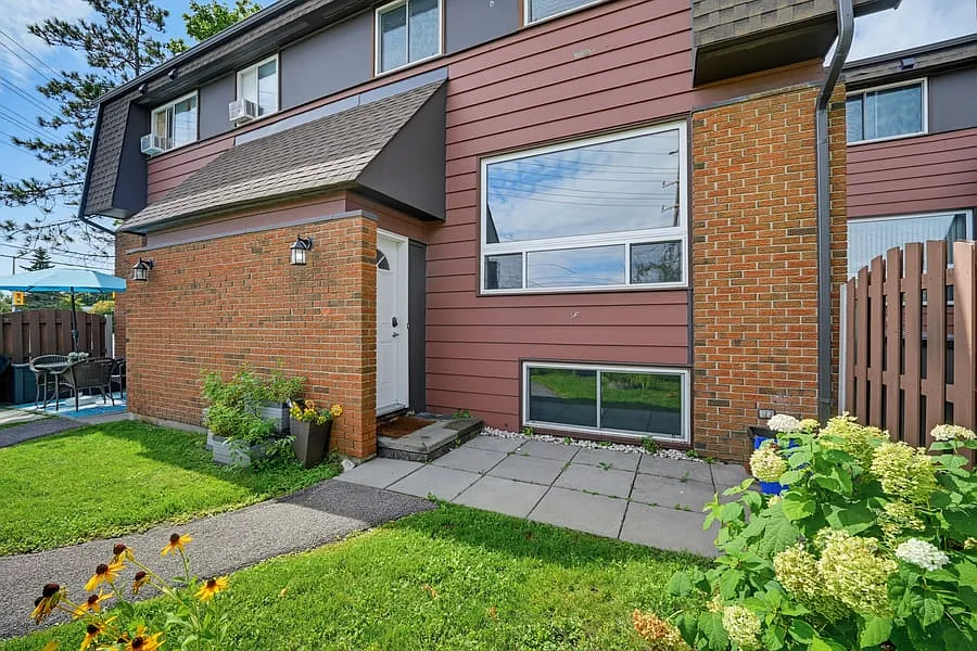 1 Banner Rd #F