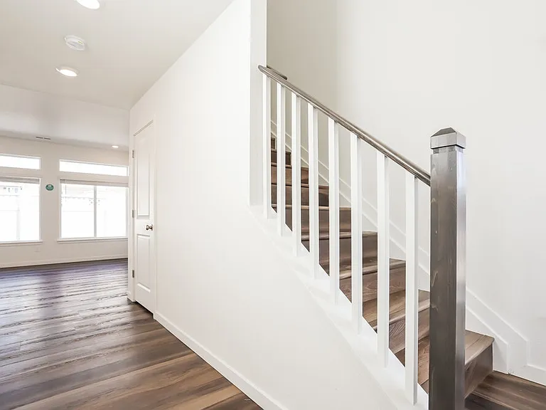 4732 N Tower Dr — Photo 4