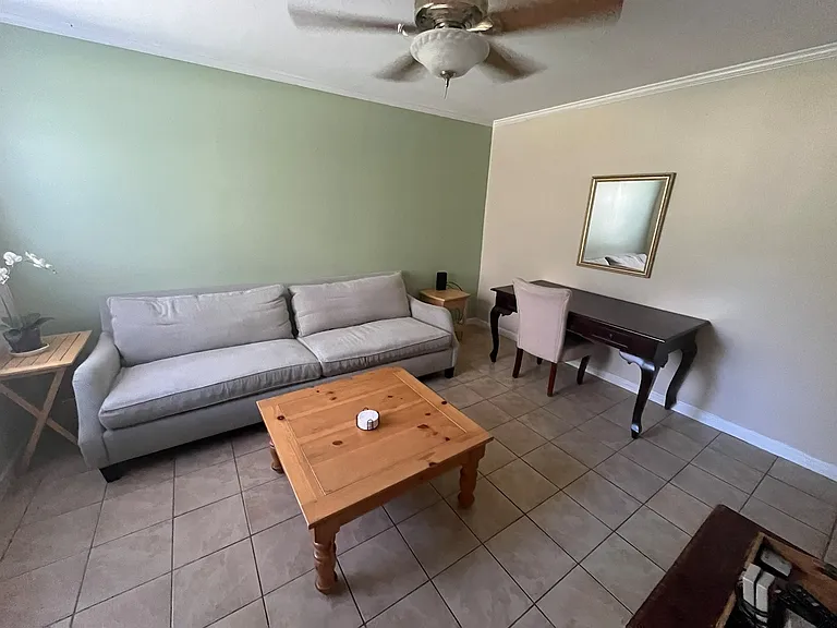 408 Howle Ave #A — Photo 3