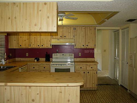 3rd image of 3002 Vivienda Blvd