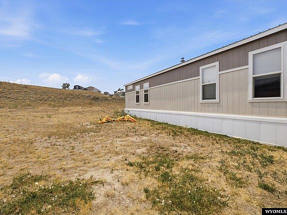 4th image of 4901 Lathrop Rd #11