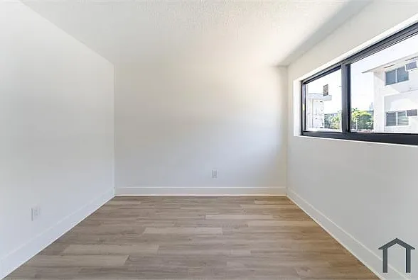1515 NW North River Dr #5 — Photo 21