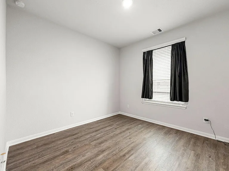 11323 Cora Ln — Photo 34